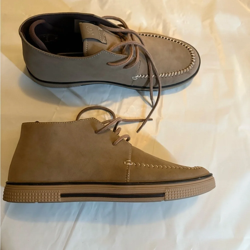 Kenneth Cole Men's Shore Chukka Boot Size 9.5 Brown